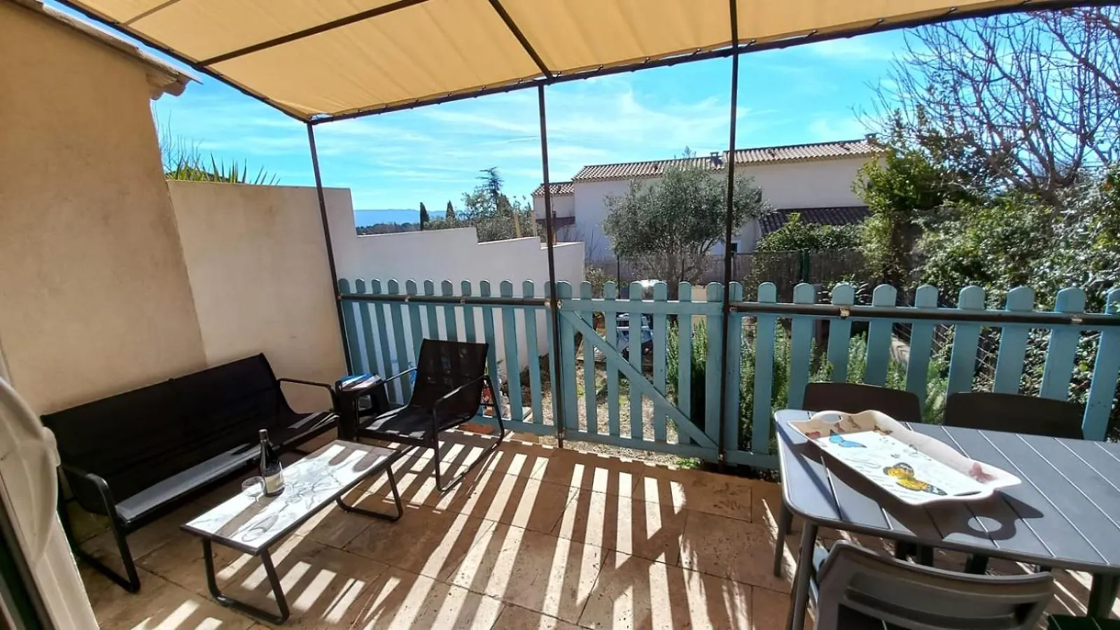 Maison dans beau village du Luberon Mérindol